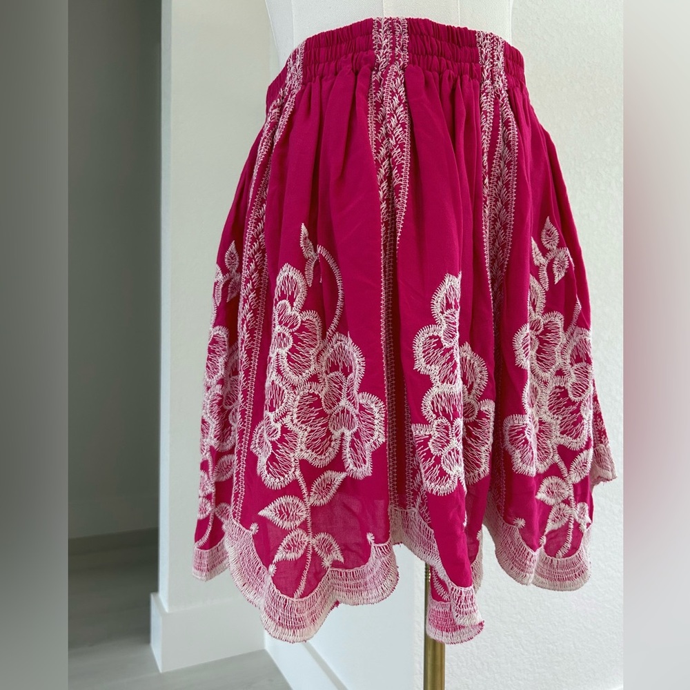 Solitaire Barbie Pink Embroidered Floral Scalloped Babydoll Mini Skirt Womens M